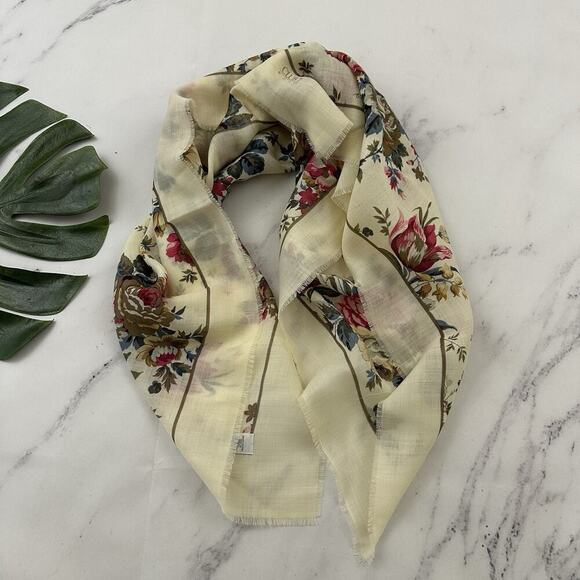 Echo Accessories - Club 7 Echo Vintage 90s Wool Scarf Cream Pink Floral Square Cottage
